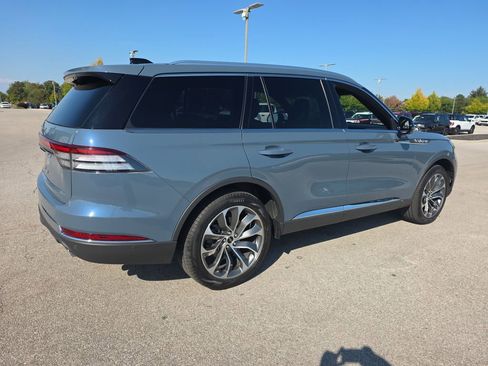 Used 2025 Lincoln Aviator Reserve w/ Illumination Package image 9