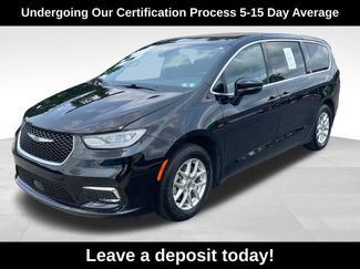 Used 2024 Chrysler Pacifica Touring FWD 360° Tour