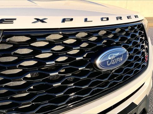 Used 2022 Ford Explorer ST w/ Equipment Group 401A image 29