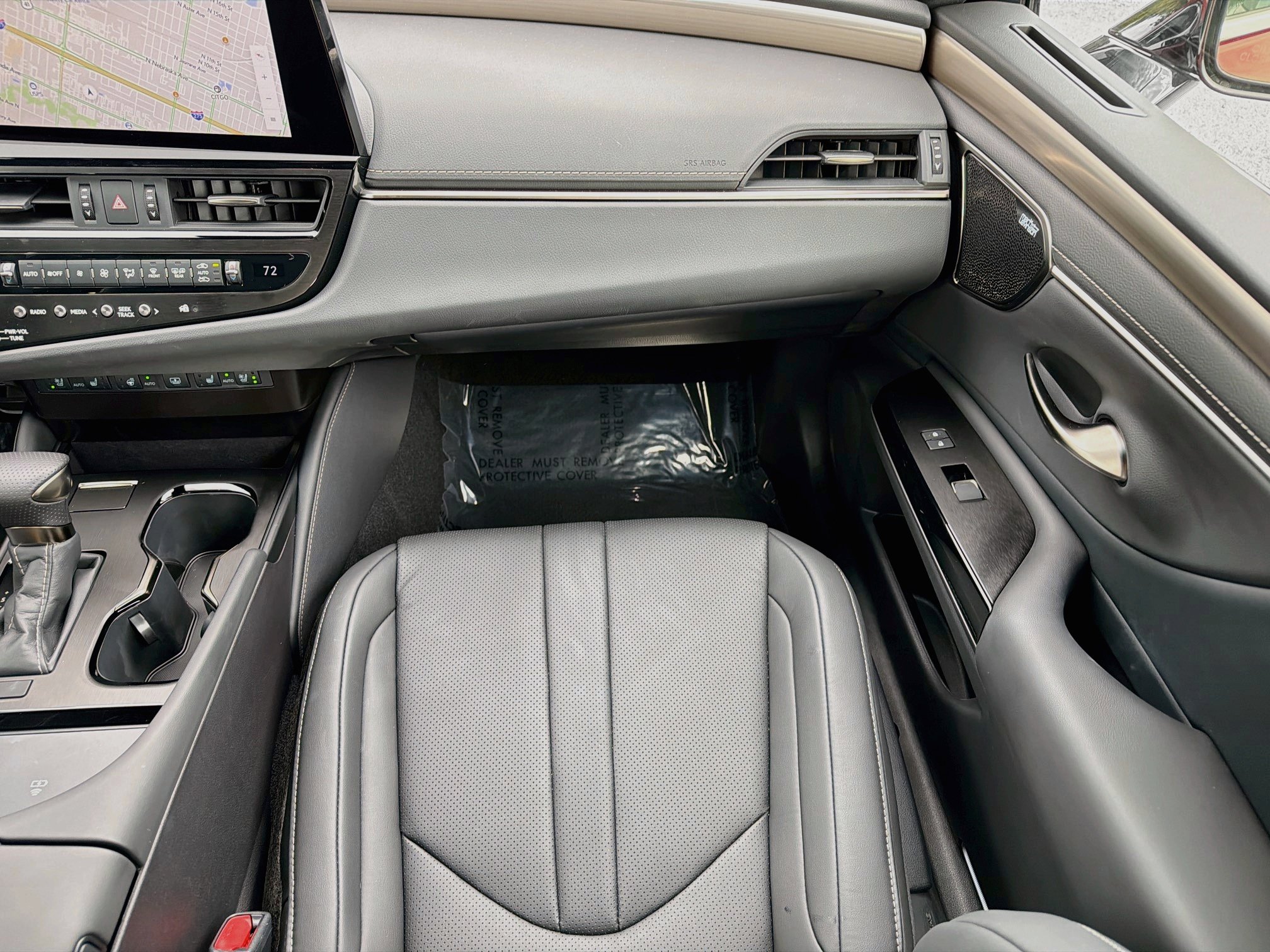 Used 2025 Lexus ES 350 F Sport w/ Accessory Package (Z1) FWD image 18
