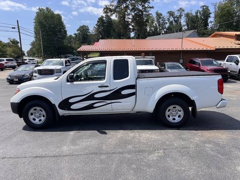 Used 2019 Nissan Frontier S RWD image 8