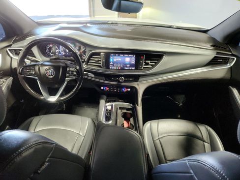 Used 2024 Buick Enclave Premium AWD/4WD image 17