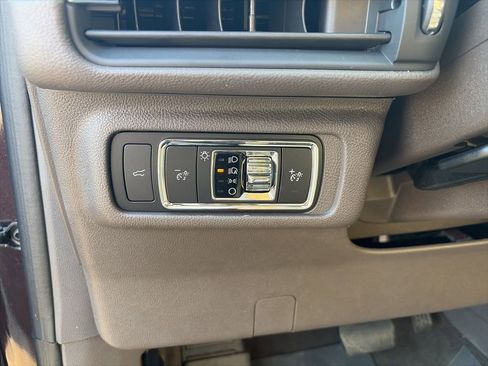 Used 2023 Lincoln Corsair Reserve AWD/4WD image 15
