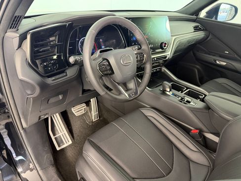 Certified 2024 Lexus TX 500h AWD w/ Technology Package image 4
