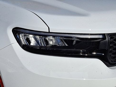 New 2025 Jeep Grand Cherokee L Limited image 3