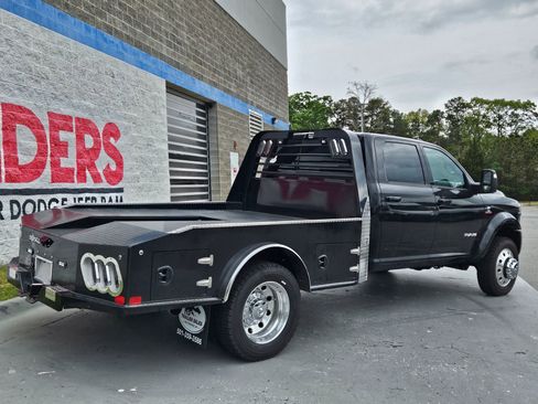 New 2026 RAM 4500 4x4 Crew Cab DRW w/ Laramie Trim Package image 7