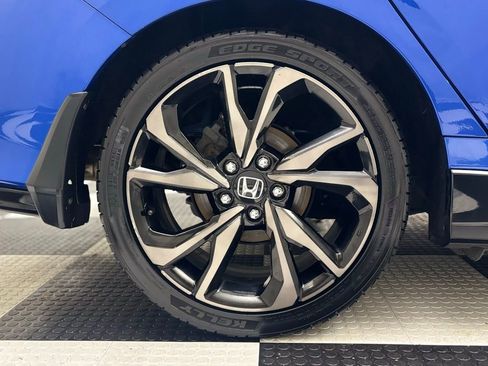Used 2019 Honda Civic Sport Touring image 7