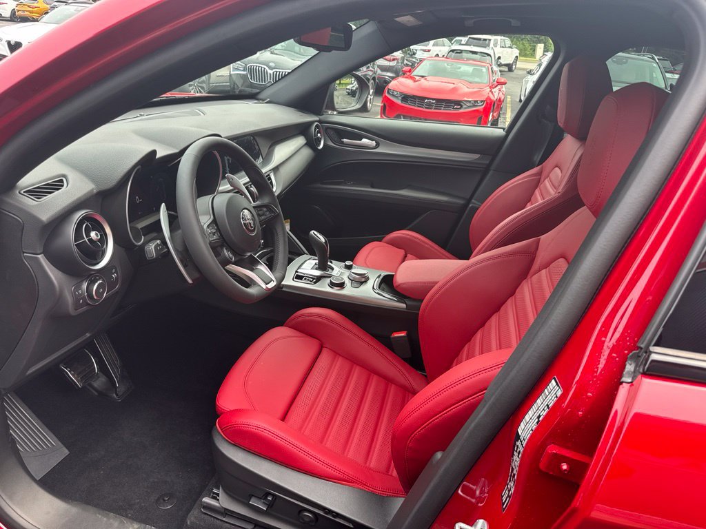 New 2026 Alfa Romeo Stelvio Sprint AWD/4WD image 27