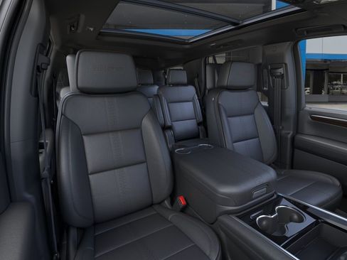 New 2026 Chevrolet Tahoe High Country AWD/4WD image 16