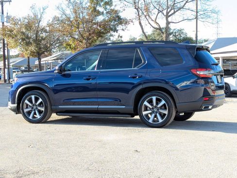 Used 2023 Honda Pilot Elite image 6