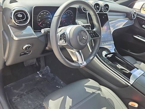 Used 2026 Mercedes-Benz GLC 300 image 10