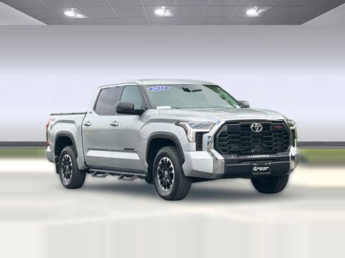 Used 2022 Toyota Tundra SR5 w/ TRD Off-Road Package image 6