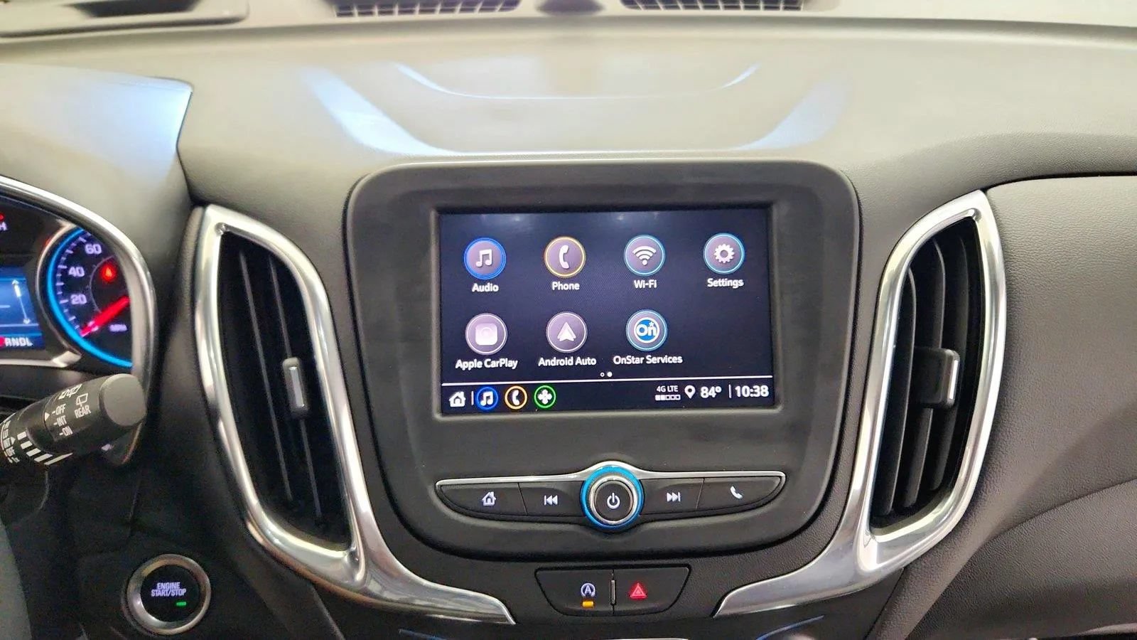 Used 2024 Chevrolet Equinox LT FWD image 16