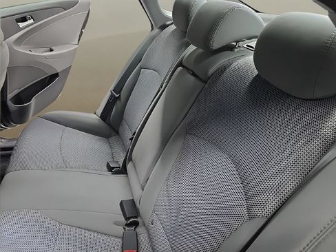 Used 2014 Hyundai Sonata GLS w/ Popular Equipment Group 2 FWD image 18