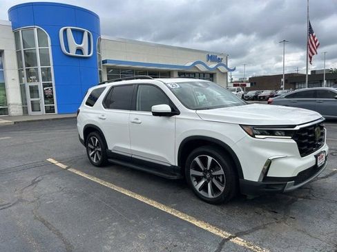 Used 2023 Honda Pilot Elite image 5