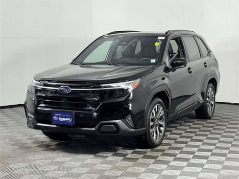 Used 2025 Subaru Forester Touring image 7