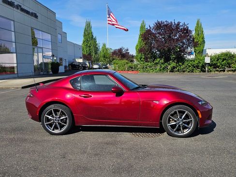 Used 2022 MAZDA MX-5 Miata RF Grand Touring w/ Weather Package RWD image 8