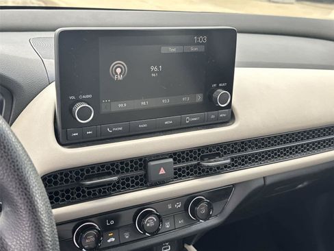Used 2023 Honda HR-V LX image 23