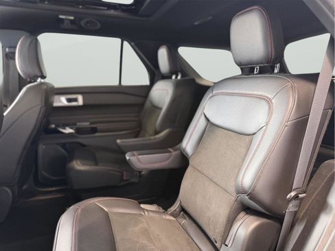 Used 2023 Ford Explorer ST-Line w/ Class IV Trailer Tow Package image 23