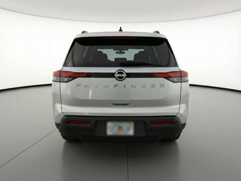 Used 2025 Nissan Pathfinder SV image 7