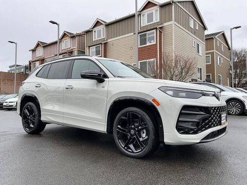 New 2026 Volkswagen Tiguan SE R-Line image 2