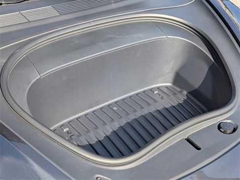 Used 2024 Tesla Model 3 Standard Range image 19