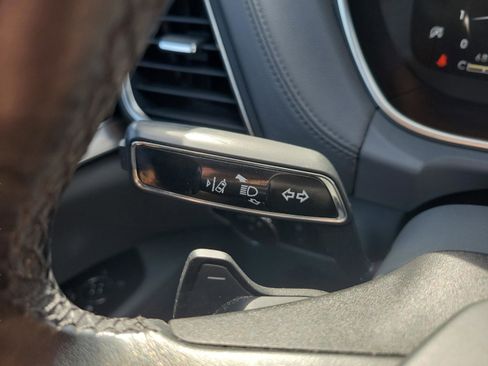 Used 2019 Lincoln Nautilus Reserve w/ Driver Assistance Package image 21