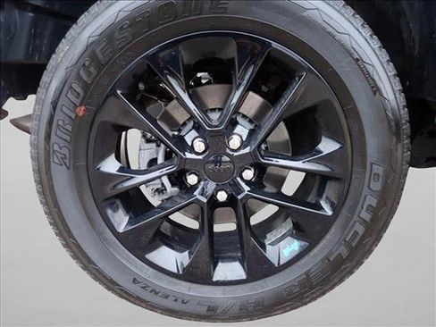 Used 2023 Jeep Wrangler Unlimited Sahara AWD/4WD image 6