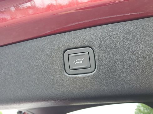New 2026 Chevrolet Blazer LT w/ Convenience Package AWD/4WD image 9