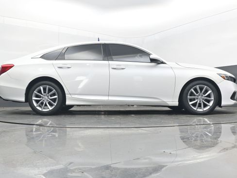 Used 2021 Honda Accord LX image 29