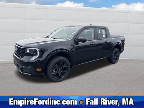 New 2026 Ford Maverick Lariat w/ Black Appearance Package image 1