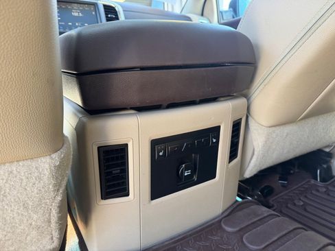 Used 2015 RAM 1500 Laramie w/ Convenience Group AWD/4WD image 11