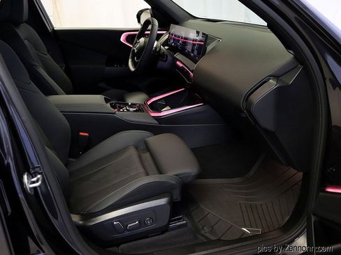 Certified 2025 BMW X3 xDrive30i w/ Premium Package image 35