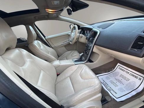 Used 2013 Volvo XC60 T6 image 12