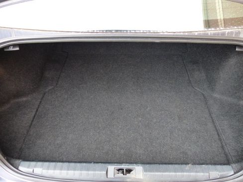 Used 2017 Subaru Legacy 2.5i Sport image 39