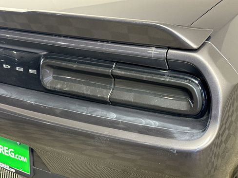 Used 2022 Dodge Challenger SXT RWD image 32