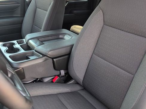 Used 2023 Chevrolet Silverado 1500 LT AWD/4WD image 13