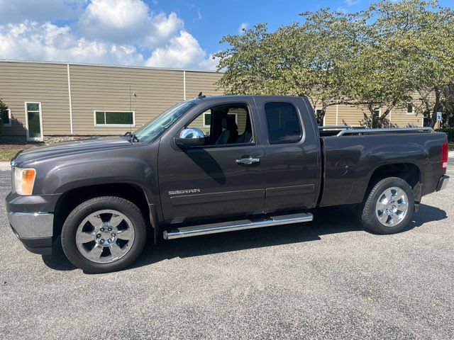 Used 2010 GMC Sierra 1500 SLE w/ (PDW) Pro Sport Package RWD image 4