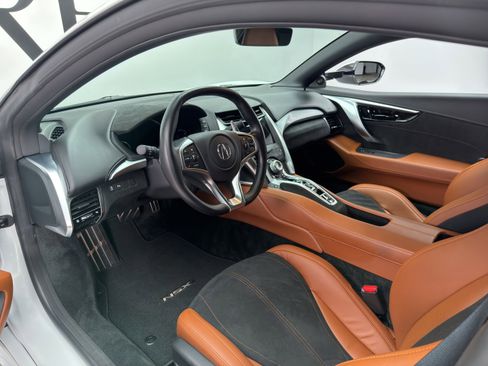 Used 2021 Acura NSX AWD/4WD image 2