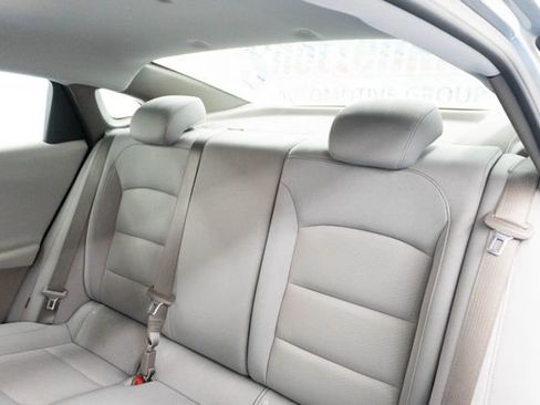 Used 2024 Chevrolet Malibu LS image 18