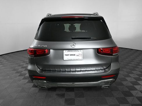 Certified 2022 Mercedes-Benz GLB 250 image 29
