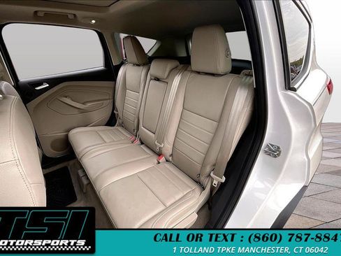 Used 2015 Ford Escape Titanium w/ Equipment Group 301A AWD/4WD image 26