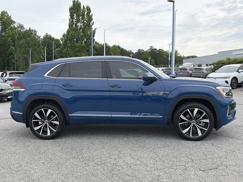 Used 2025 Volkswagen Atlas Cross Sport SEL Premium R-Line AWD/4WD image 8