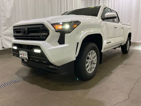 New 2026 Toyota Tacoma SR5 image 22