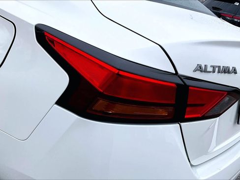 Used 2025 Nissan Altima 2.5 SV image 28