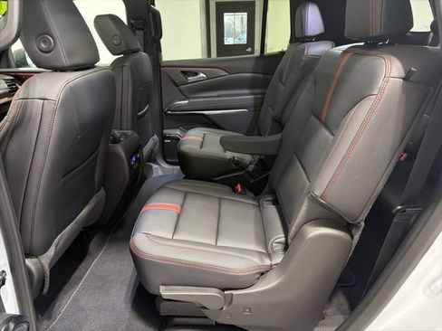 New 2026 Chevrolet Traverse RS image 27