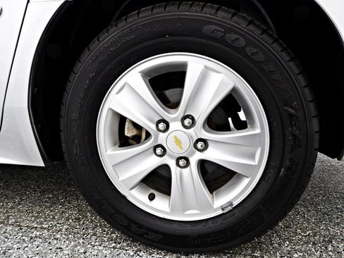 Used 2014 Chevrolet Impala Limited LS FWD image 18