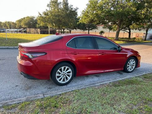 Used 2023 Toyota Camry LE image 5