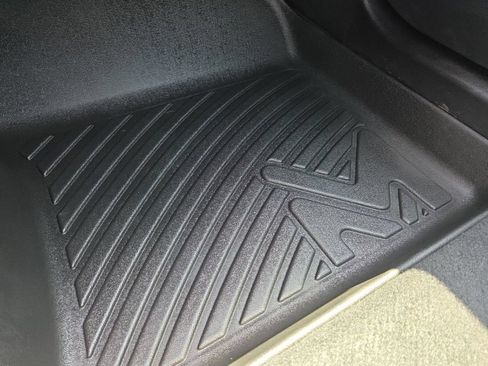 Used 2025 Toyota Corolla XSE FWD image 38