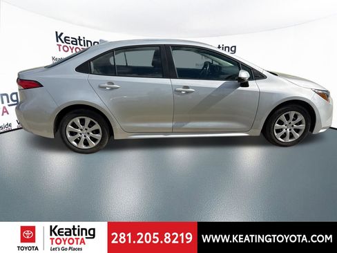 Certified 2025 Toyota Corolla LE image 9